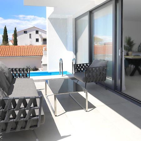 Apartments Terra Sun With Private Pool Or Jacuzzi Нівице Екстер'єр фото