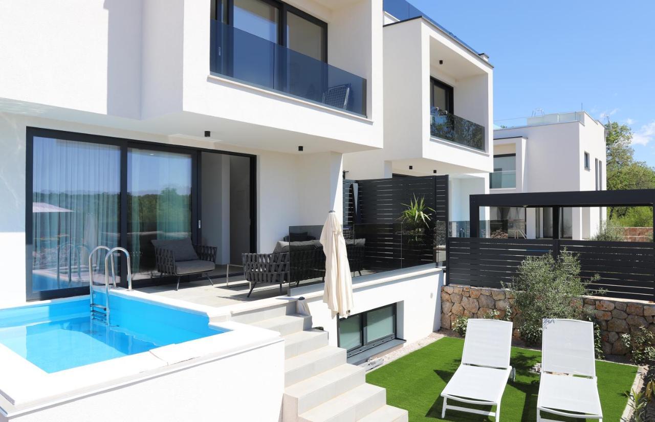 Apartments Terra Sun With Private Pool Or Jacuzzi Нівице Екстер'єр фото