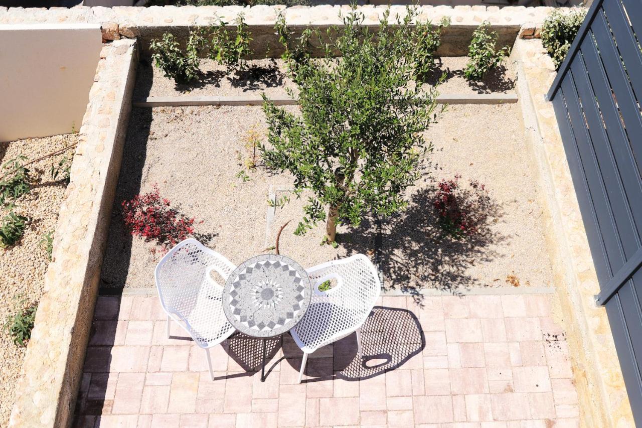 Apartments Terra Sun With Private Pool Or Jacuzzi Нівице Екстер'єр фото