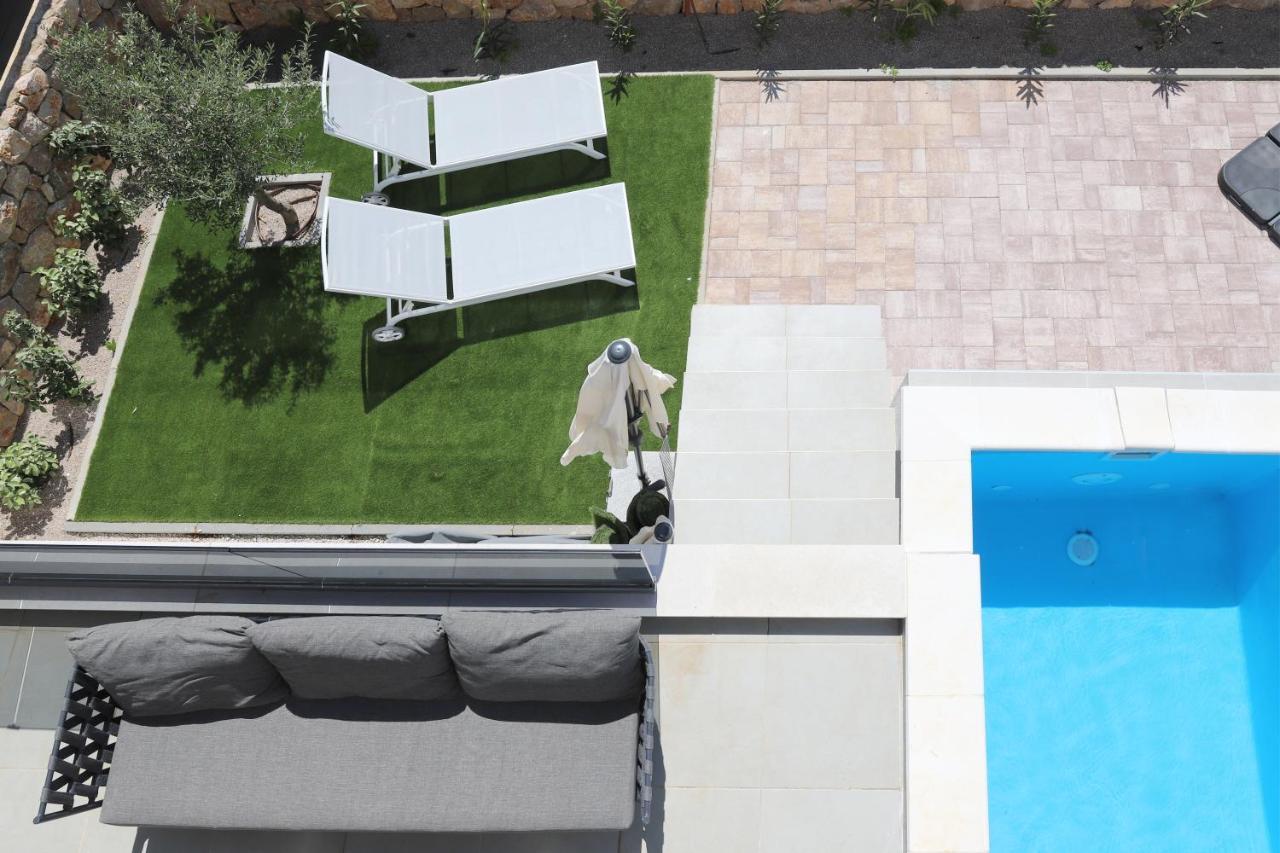 Apartments Terra Sun With Private Pool Or Jacuzzi Нівице Екстер'єр фото