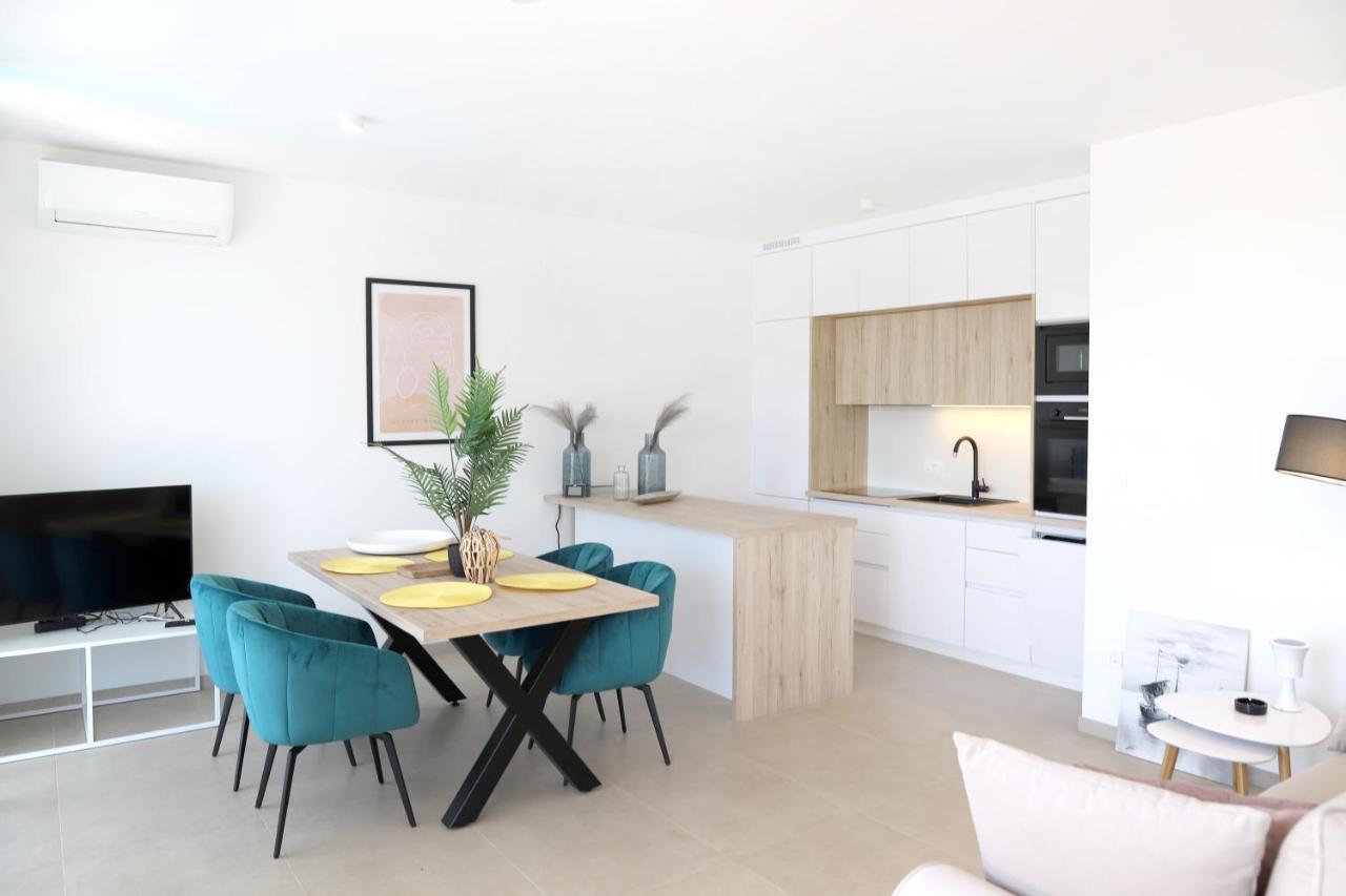 Apartments Terra Sun With Private Pool Or Jacuzzi Нівице Екстер'єр фото